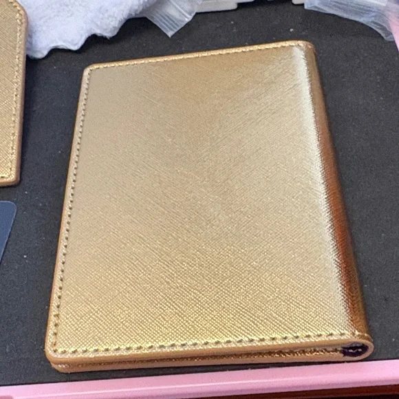 Elton John Gold Accessory Set - Picture 5 of 12